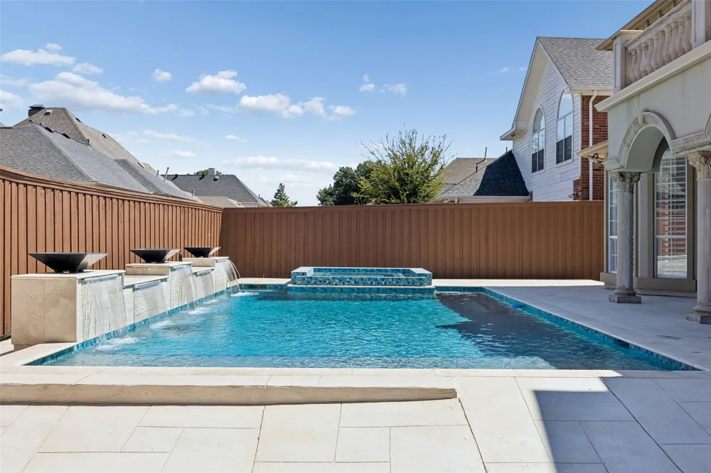 5107 Scarborough Lane Dallas, TX 75287