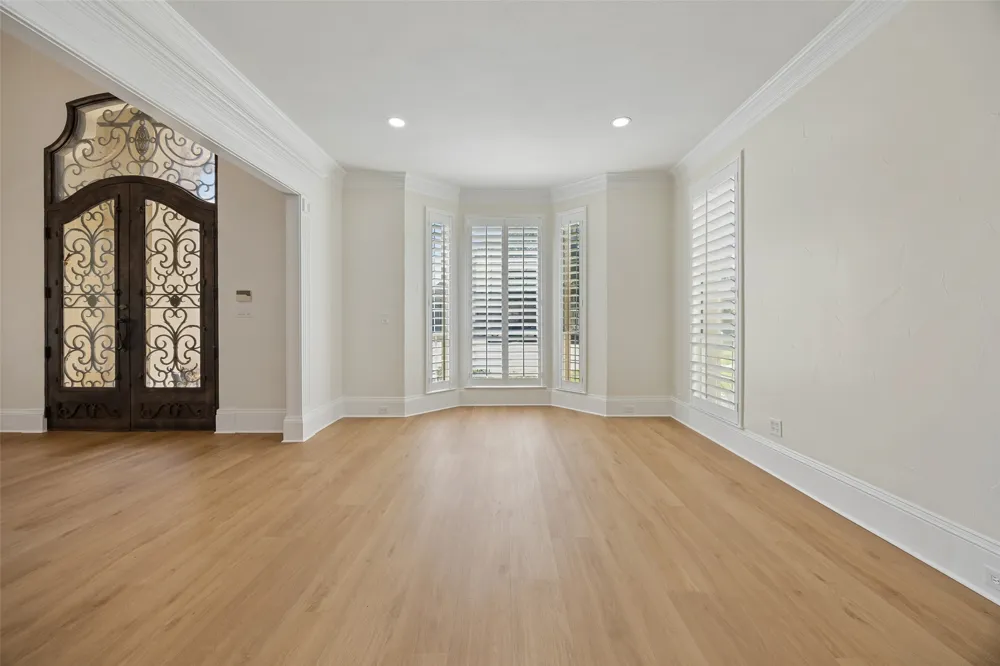 5107 Scarborough Lane Dallas, TX 75287