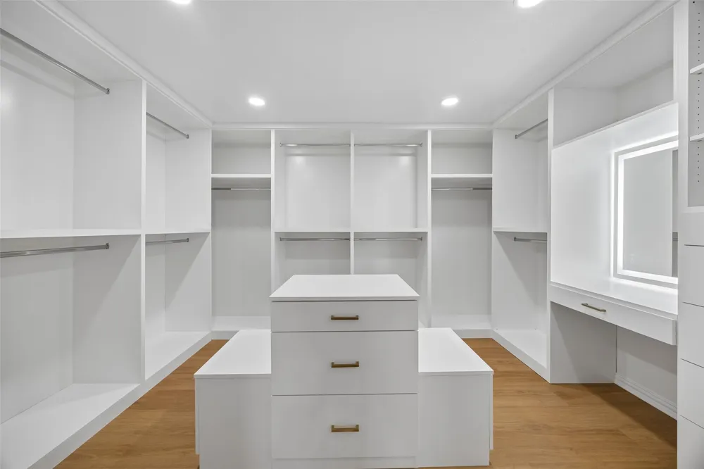5107 Scarborough Lane Dallas, TX 75287