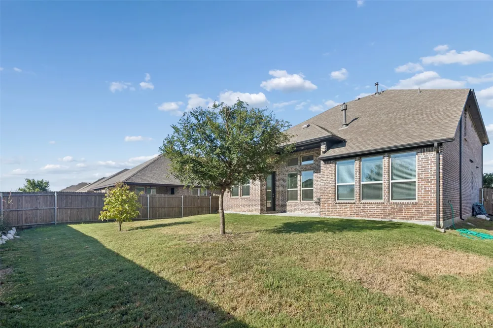 700 Newberry Lane Royse City, TX 75189