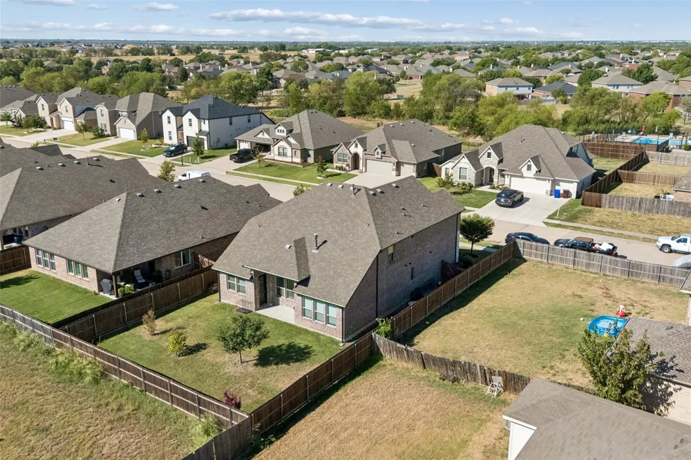 700 Newberry Lane Royse City, TX 75189