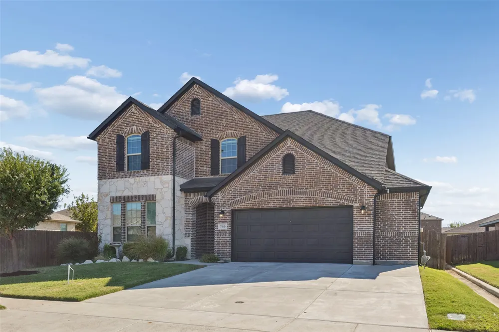 700 Newberry Lane Royse City, TX 75189