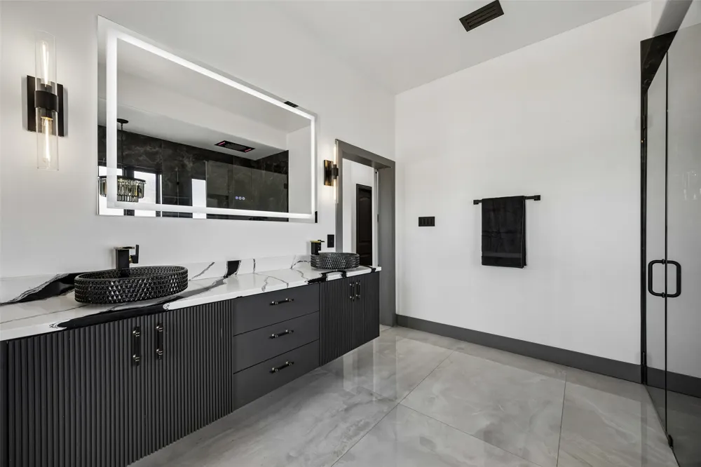 3611 Crosby Street Irving, TX 75038