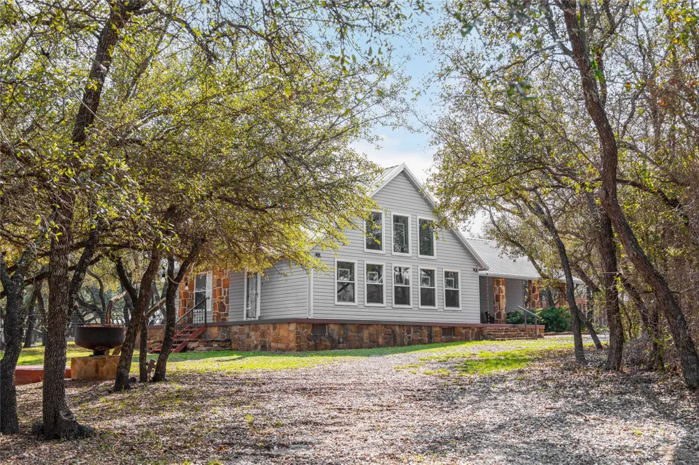 7005 County Road 551 Brownwood, TX 76801