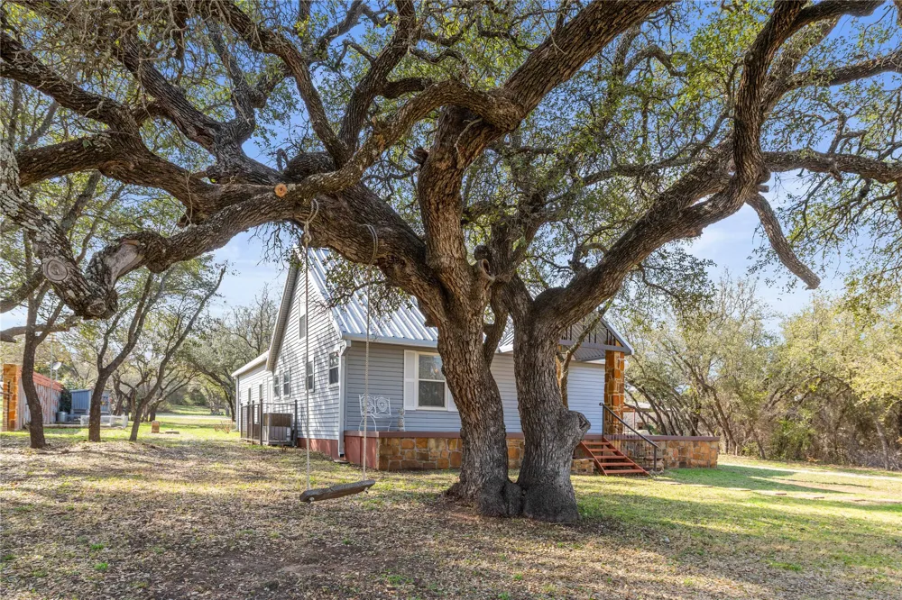 7005 County Road 551 Brownwood, TX 76801