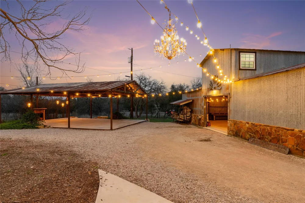 7005 County Road 551 Brownwood, TX 76801