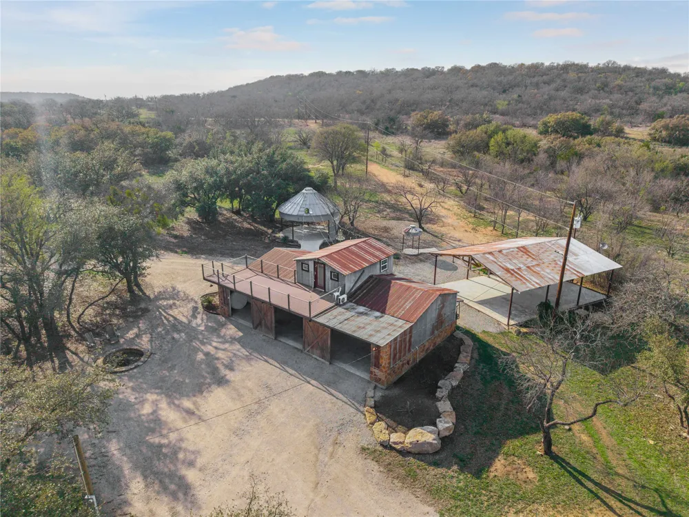 7005 County Road 551 Brownwood, TX 76801