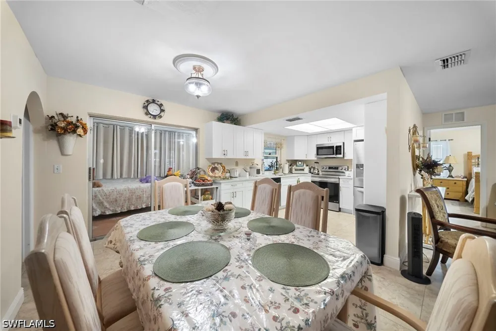 SE 21st Place Cape Coral, FL 33990