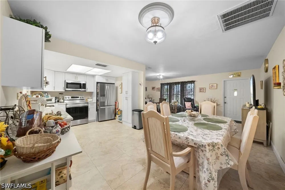 SE 21st Place Cape Coral, FL 33990