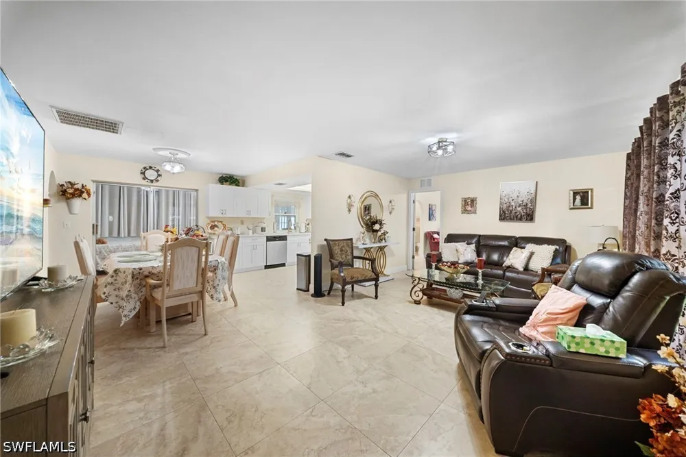 SE 21st Place Cape Coral, FL 33990