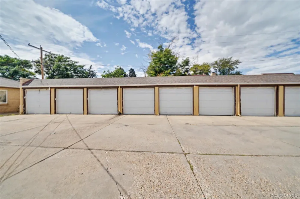1443 Jasmine Denver, CO 80220