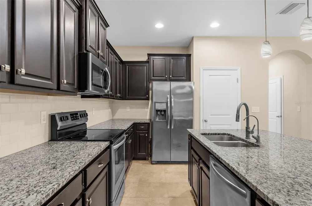 2399 MIDNIGHT PEARL DRIVE Sarasota, FL 34240