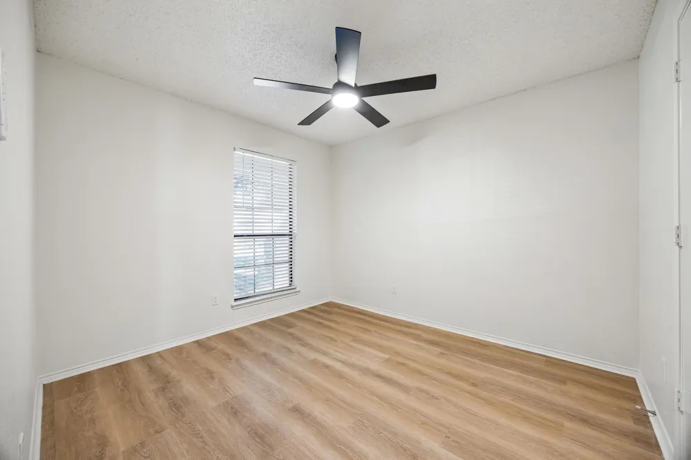 7208 Meadowbrook Drive Watauga, TX 76148