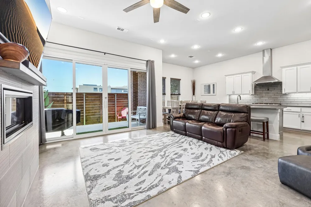 4115 Maison Ridge Dallas, TX 75219