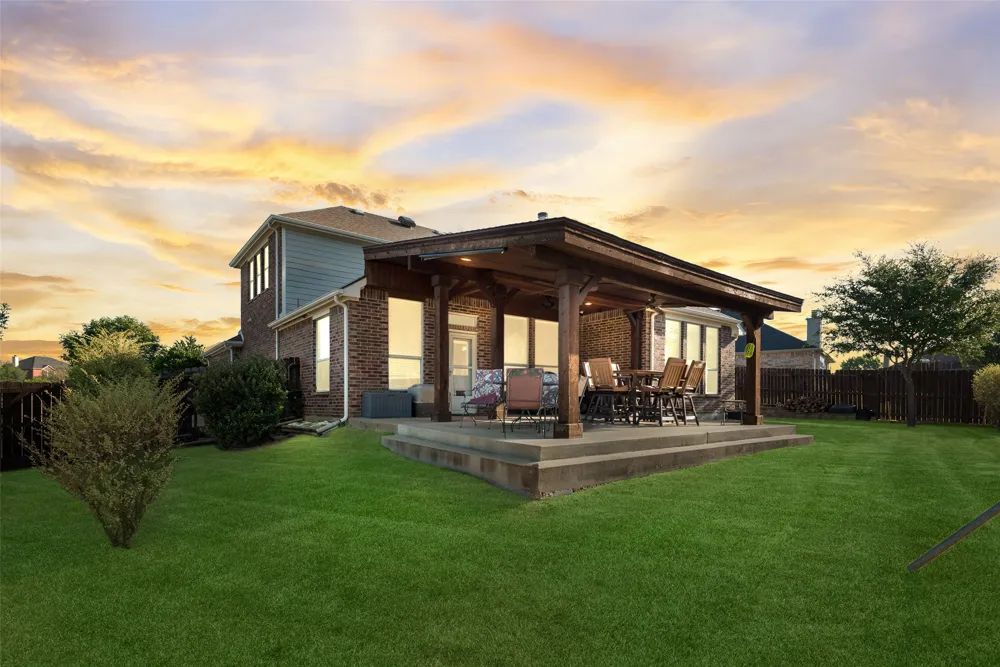 910 Elk Horn Drive Midlothian, TX 76065