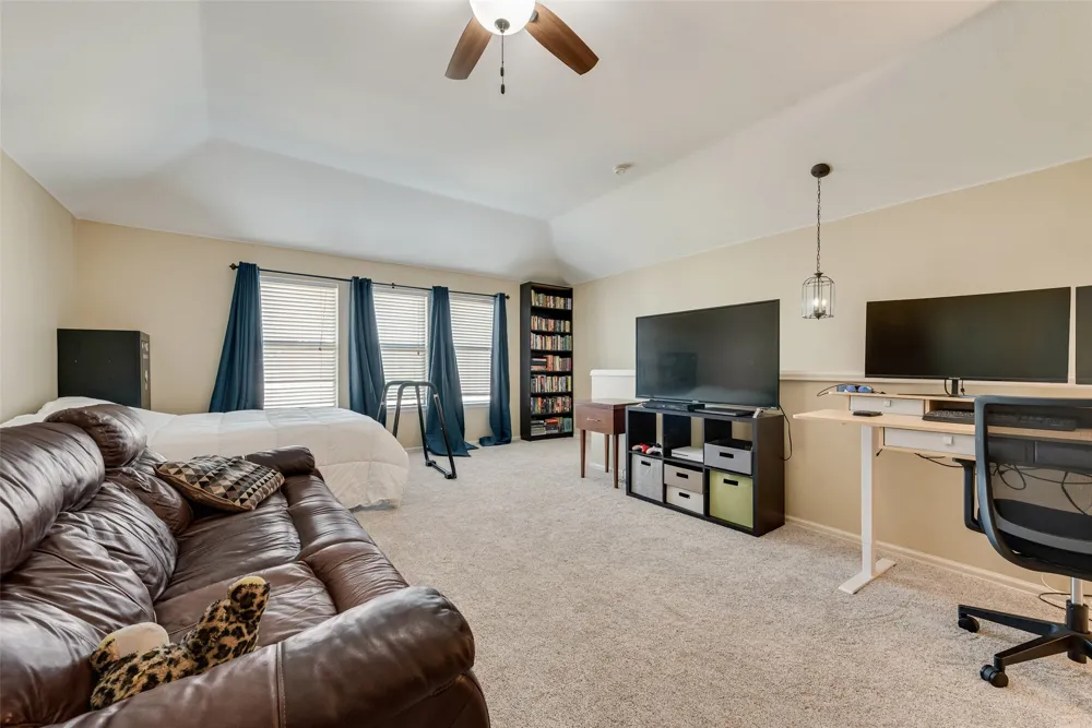 910 Elk Horn Drive Midlothian, TX 76065