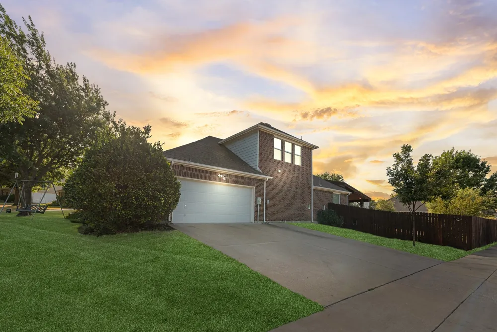 910 Elk Horn Drive Midlothian, TX 76065