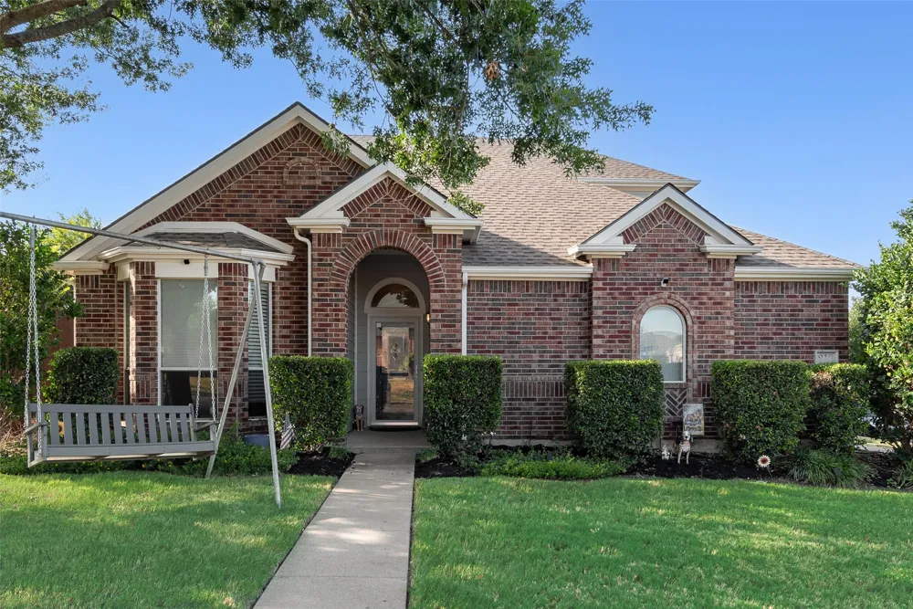 910 Elk Horn Drive Midlothian, TX 76065