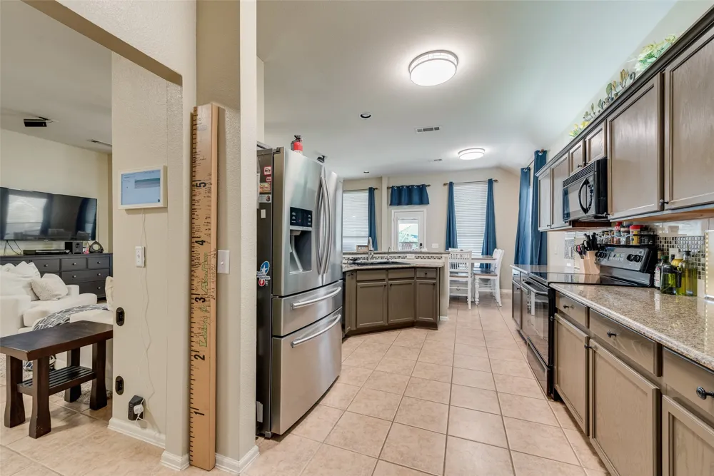 910 Elk Horn Drive Midlothian, TX 76065