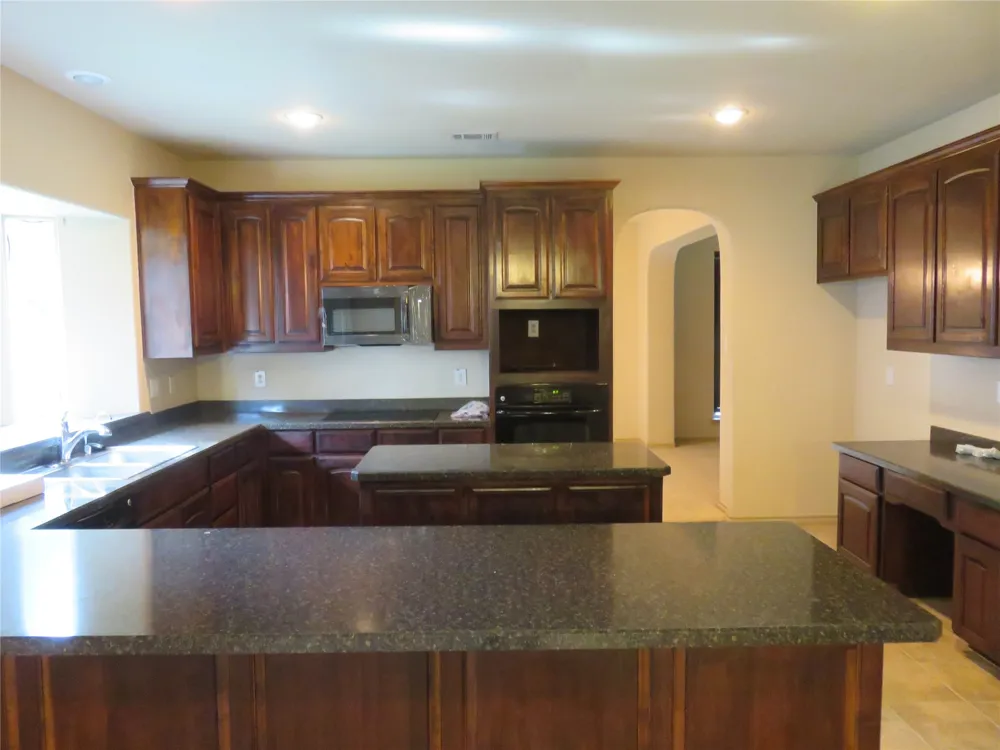 1122 Walter Stephenson Road Midlothian, TX 76065
