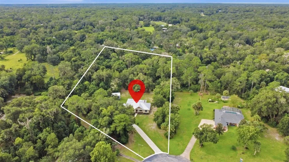 1806 GLENWOOD OAKS LANE Deland, FL 32720