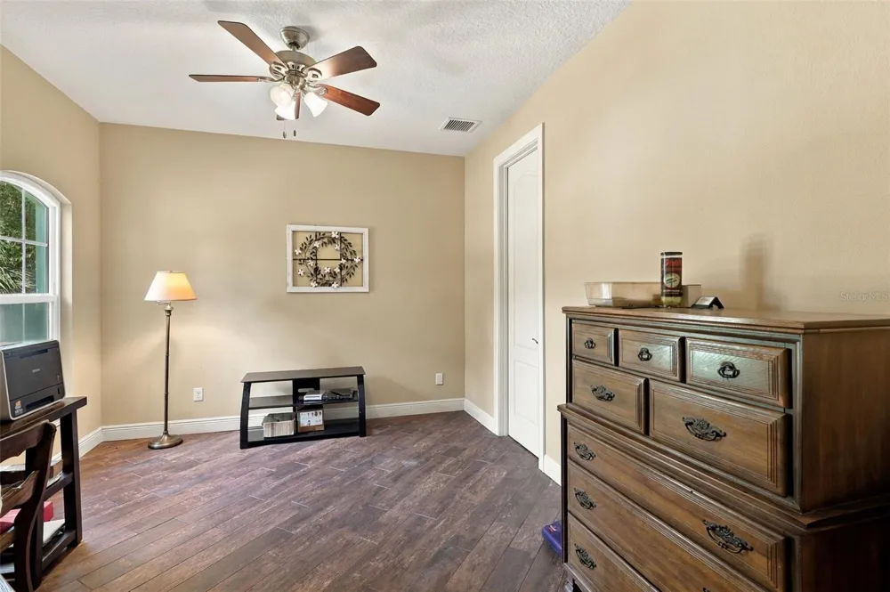 1806 GLENWOOD OAKS LANE Deland, FL 32720