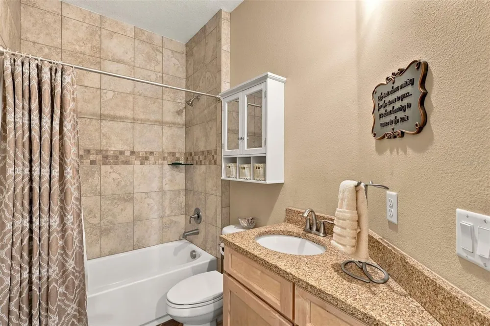 1806 GLENWOOD OAKS LANE Deland, FL 32720