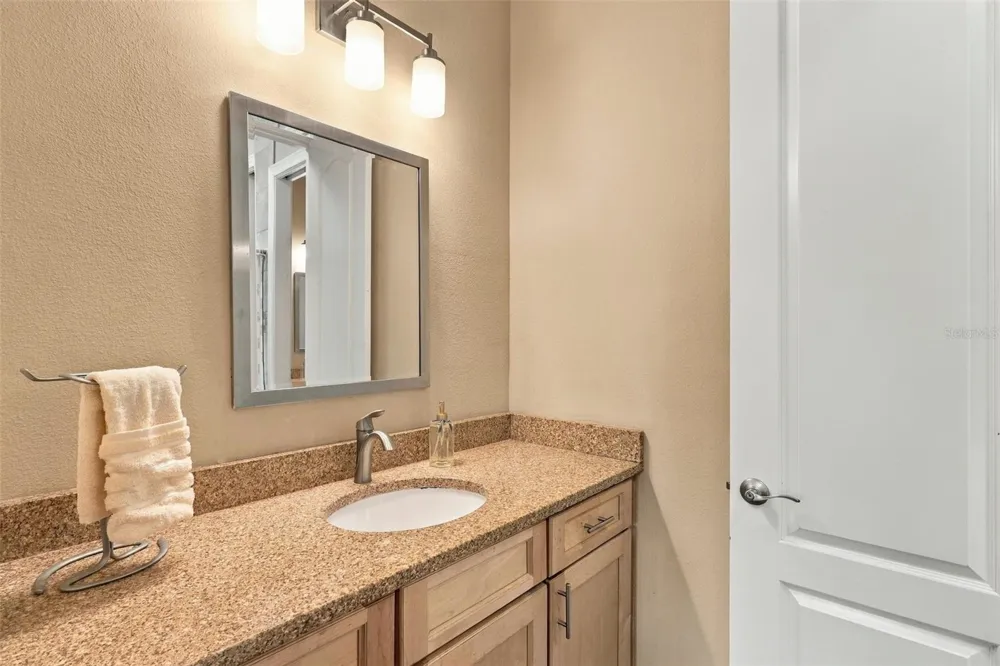 1806 GLENWOOD OAKS LANE Deland, FL 32720
