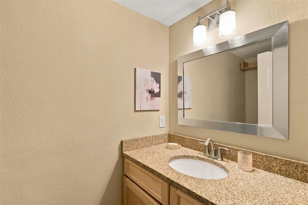 1806 GLENWOOD OAKS LANE Deland, FL 32720