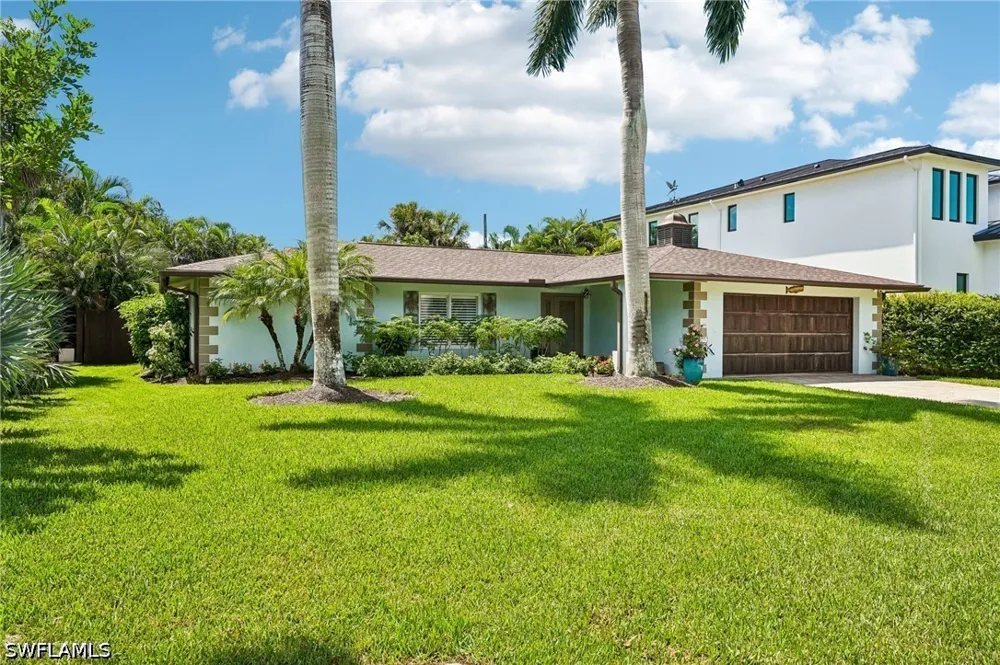96th Avenue Naples, FL 34108