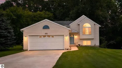 7015 Cedar Highlands Drive