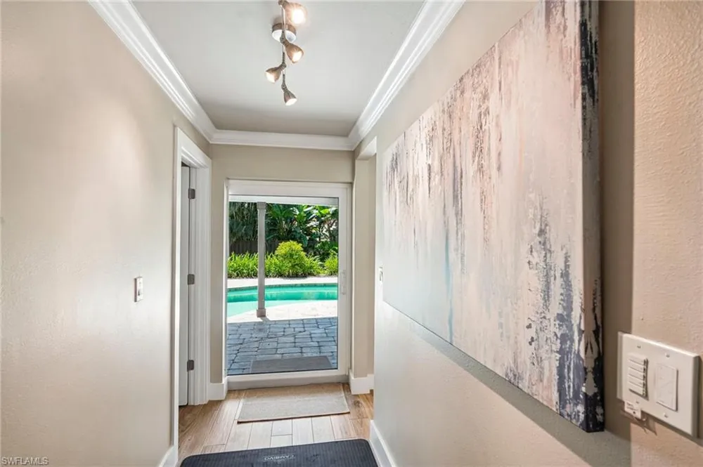 510 96th Avenue Naples, FL 34108