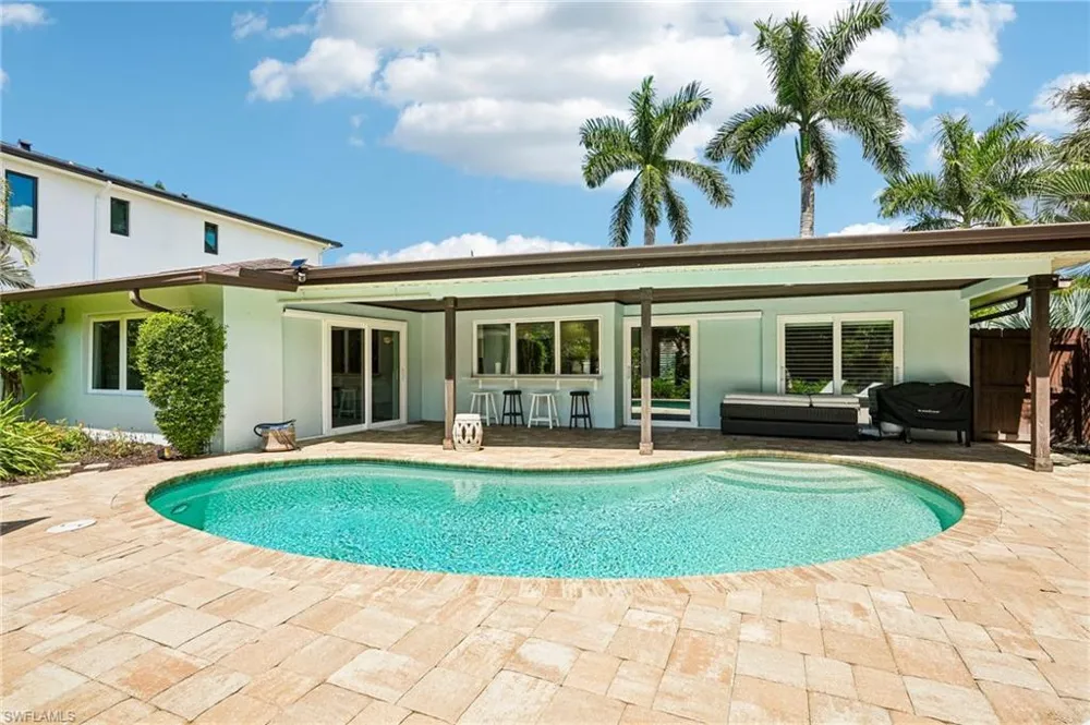 510 96th Avenue Naples, FL 34108