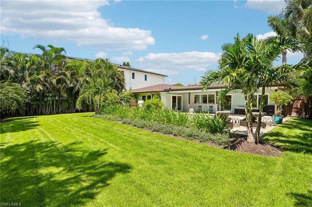 510 96th Avenue Naples, FL 34108
