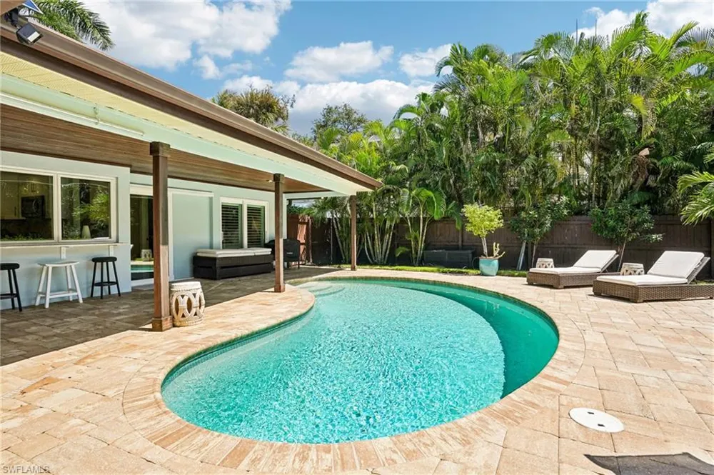 510 96th Avenue Naples, FL 34108