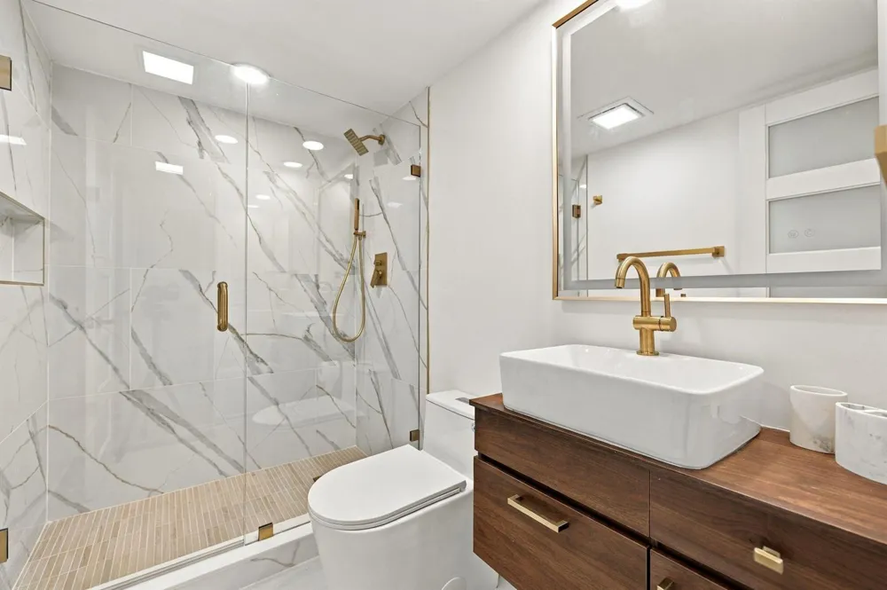 806 CYPRESS GROVE LANE #303 Pompano Beach, FL 33069