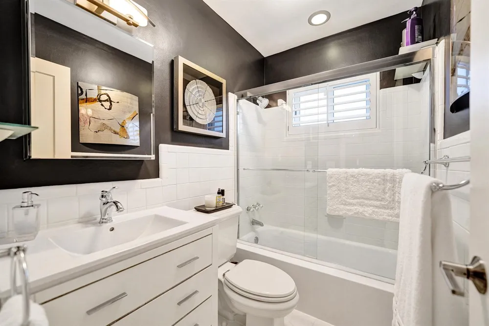 3460 NE 17TH TERRACE Oakland Park, FL 33334