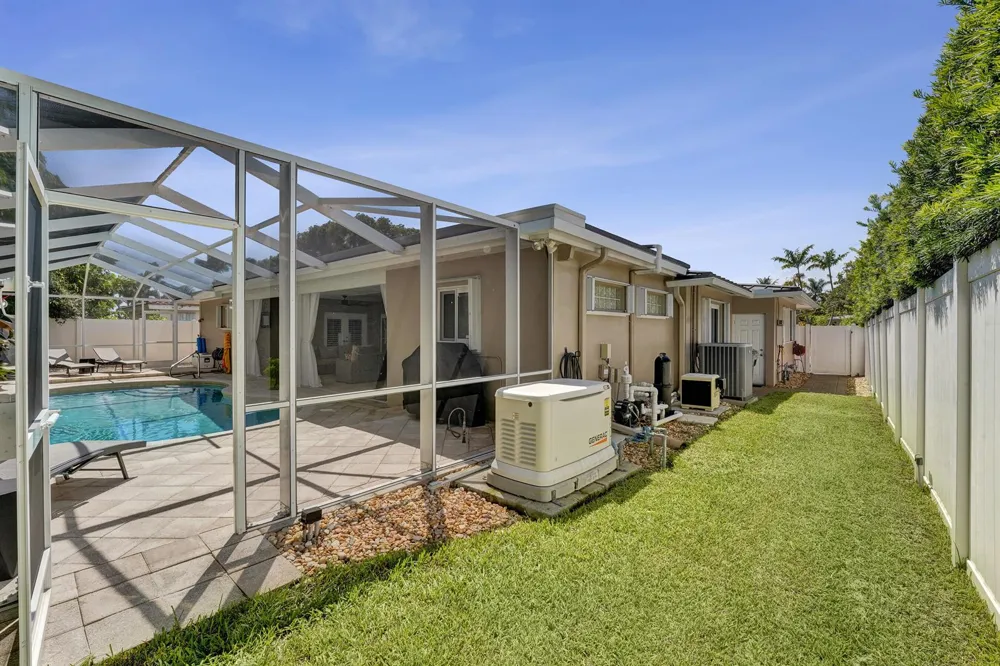 3460 NE 17TH TERRACE Oakland Park, FL 33334