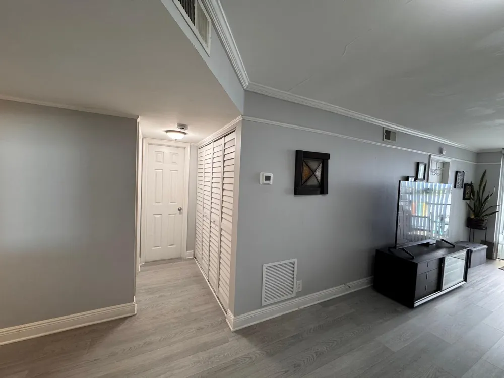 115 LAKE EMERALD DRIVE #410 Oakland Park, FL 33309