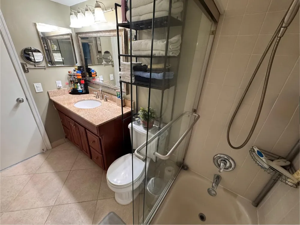 115 LAKE EMERALD DRIVE #410 Oakland Park, FL 33309
