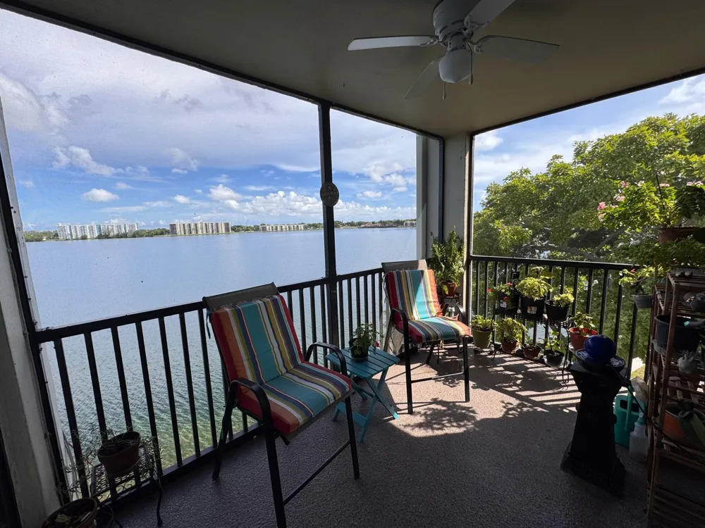 115 LAKE EMERALD DRIVE #410 Oakland Park, FL 33309