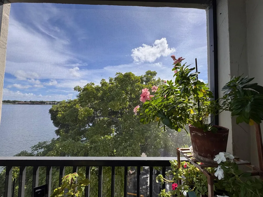 115 LAKE EMERALD DRIVE #410 Oakland Park, FL 33309