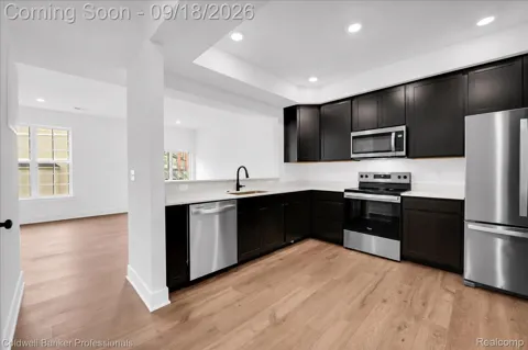 512 Village Lane