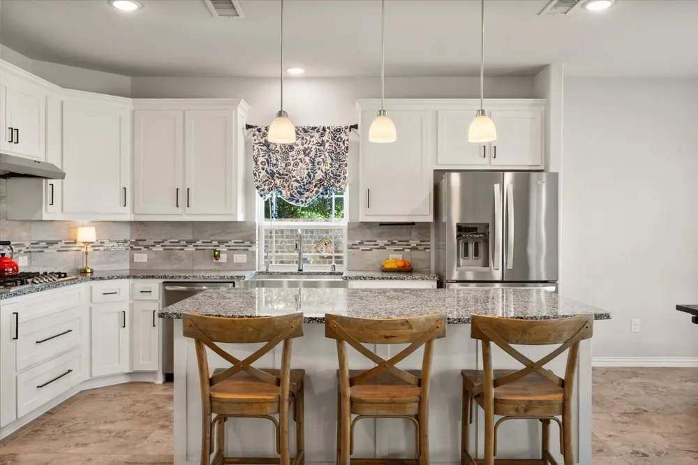 4401 De Bourgh Lane Mansfield, TX 76063