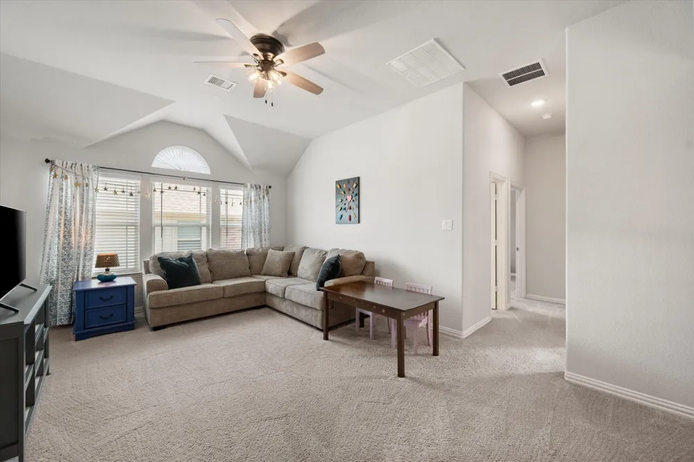 4401 De Bourgh Lane Mansfield, TX 76063