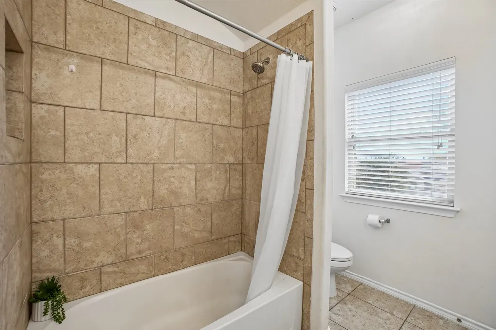 11100 Dunlavin Court Fort Worth, TX 76052