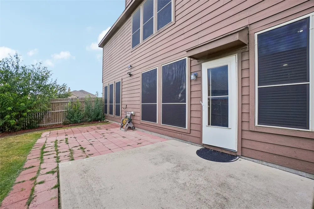 11100 Dunlavin Court Fort Worth, TX 76052