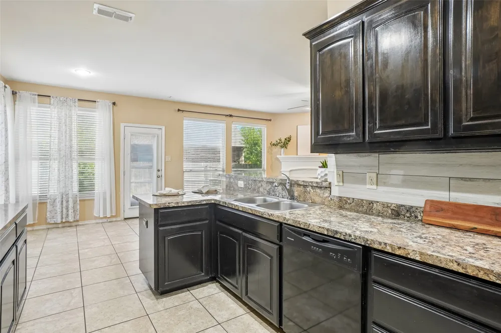 11100 Dunlavin Court Fort Worth, TX 76052