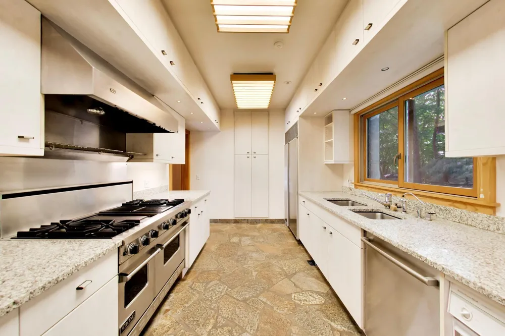 7043 Sand Dune Drive Sawyer, MI 49125
