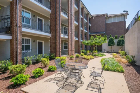 2310 Elliott Ave #833